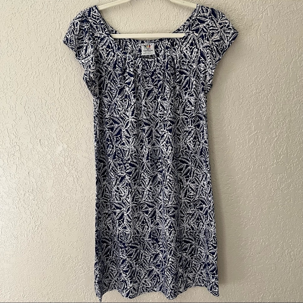 Rum Reggae women’s palm tree print midi shift dress, M, blue and white